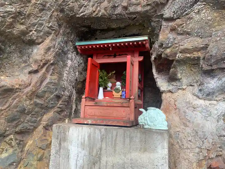 白蛇弁天(弁天島)の本殿・本堂