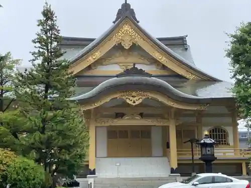 新善光寺の本殿