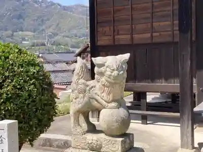 穀神社の狛犬