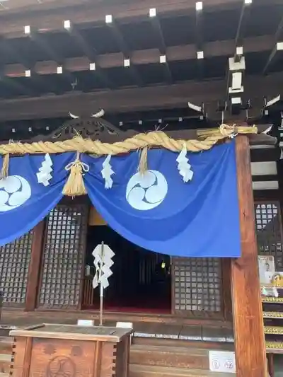 鶴羽根神社の本殿