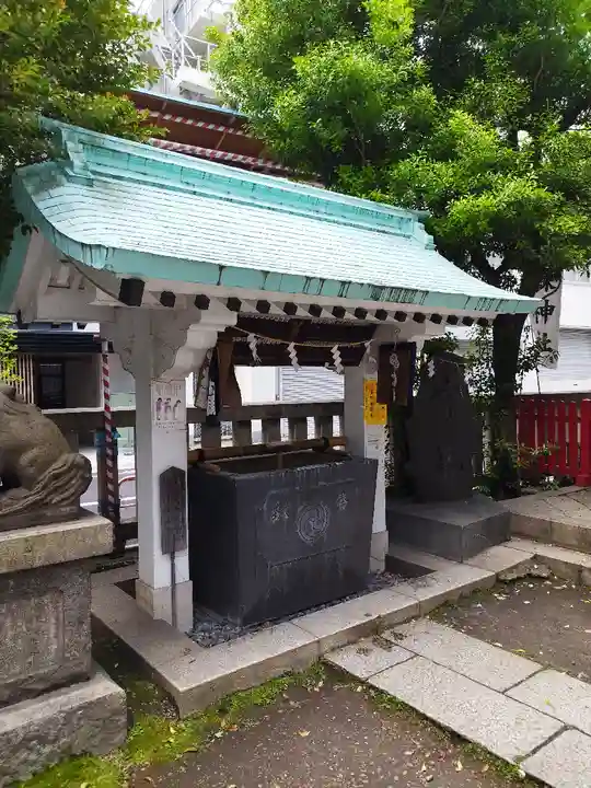 椙森神社の手水舎