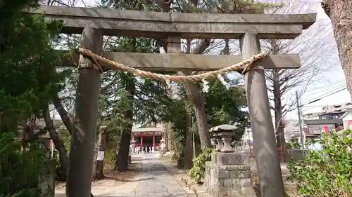 越谷香取神社の鳥居