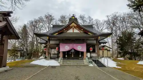 鷹栖神社の本殿・本堂