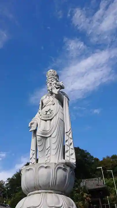 埼玉厄除け開運大師・龍泉寺(切り絵御朱印発祥の寺)の仏像