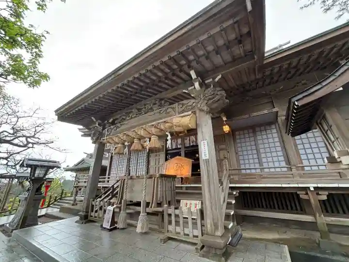高山稲荷神社の{uncategorized: "未分類", other: "その他", undefined: "問題あり", building: "その他建物", grave: "お墓", sacred_gate: "鳥居", guardian: "狛犬", statue: "像", buddha: "仏像", history: "歴史", nature: "自然", garden: "庭園", animal: "動物", pagoda: "塔", temizu: "手水舎", mountain_gate: "山門・神門", sanctuary: "本殿・本堂", subordinate: "末社・摂社", art: "芸術", scenery: "景色", jizo: "地蔵", ema: "絵馬", goshuin: "御朱印", omikuji: "おみくじ", items: "授与品その他", amulet: "お守り", goshuincho: "御朱印帳", eats: "食事", festival: "お祭り", votive_dance: "神楽", shichigosan: "七五三参", wedding: "結婚式", experience: "体験その他", initially: "初詣", around: "周辺", anti_infection: "感染症対策"}