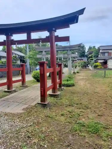 女化神社の鳥居