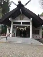 北広島市総鎮守 廣島神社の{uncategorized: "未分類", other: "その他", undefined: "問題あり", building: "その他建物", grave: "お墓", sacred_gate: "鳥居", guardian: "狛犬", statue: "像", buddha: "仏像", history: "歴史", nature: "自然", garden: "庭園", animal: "動物", pagoda: "塔", temizu: "手水舎", mountain_gate: "山門・神門", sanctuary: "本殿・本堂", subordinate: "末社・摂社", art: "芸術", scenery: "景色", jizo: "地蔵", ema: "絵馬", goshuin: "御朱印", omikuji: "おみくじ", items: "授与品その他", amulet: "お守り", goshuincho: "御朱印帳", eats: "食事", festival: "お祭り", votive_dance: "神楽", shichigosan: "七五三参", wedding: "結婚式", experience: "体験その他", initially: "初詣", around: "周辺", anti_infection: "感染症対策"}