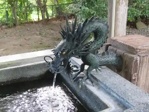 大頭龍神社の手水舎