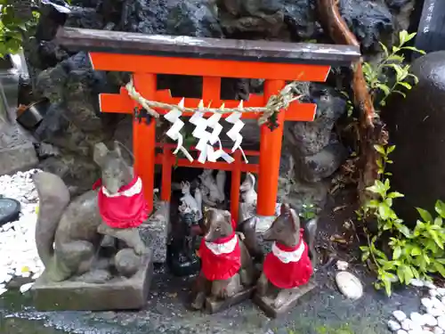 讃岐小白稲荷神社の末社・摂社