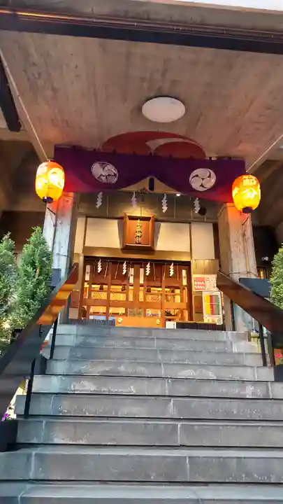 烏森神社の本殿・本堂