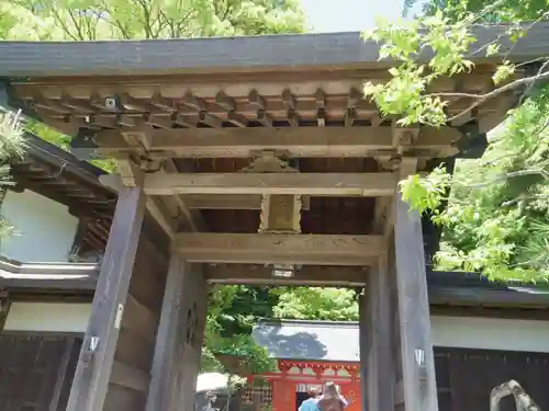 荏柄天神社の山門・神門