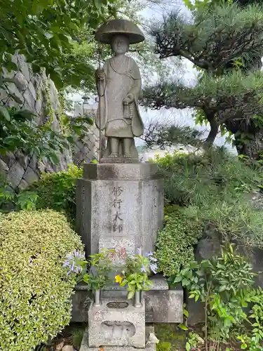 林光寺の像