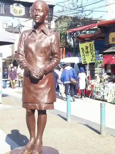 題経寺（柴又帝釈天）の像