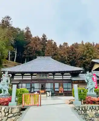 常泉寺の{uncategorized: "未分類", other: "その他", undefined: "問題あり", building: "その他建物", grave: "お墓", sacred_gate: "鳥居", guardian: "狛犬", statue: "像", buddha: "仏像", history: "歴史", nature: "自然", garden: "庭園", animal: "動物", pagoda: "塔", temizu: "手水舎", mountain_gate: "山門・神門", sanctuary: "本殿・本堂", subordinate: "末社・摂社", art: "芸術", scenery: "景色", jizo: "地蔵", ema: "絵馬", goshuin: "御朱印", omikuji: "おみくじ", items: "授与品その他", amulet: "お守り", goshuincho: "御朱印帳", eats: "食事", festival: "お祭り", votive_dance: "神楽", shichigosan: "七五三参", wedding: "結婚式", experience: "体験その他", initially: "初詣", around: "周辺", anti_infection: "感染症対策"}