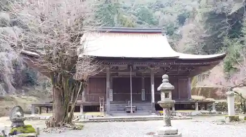 羽賀寺の本殿・本堂