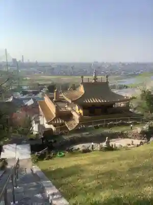 チベット仏教寺院強巴林(チャンバリン)の本殿・本堂