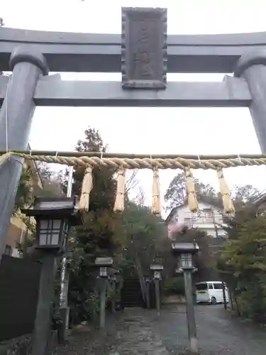 新羽杉山神社の鳥居