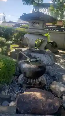 圓鏡寺の手水舎