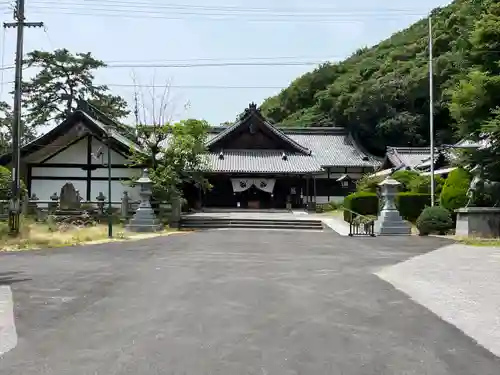 琴彈八幡宮の本殿