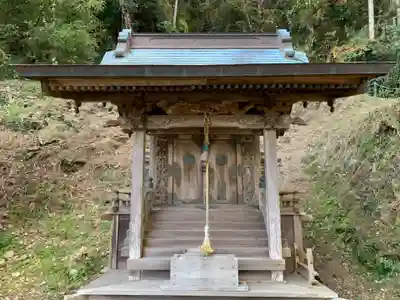 高皇産靈神社の末社・摂社
