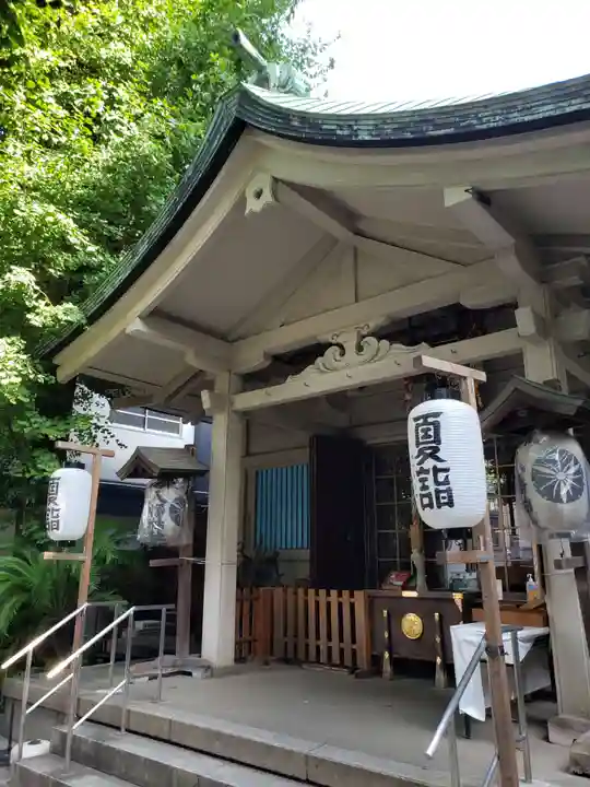 銀杏岡八幡神社の本殿・本堂