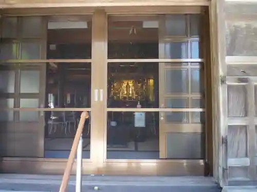 済渡院の本殿・本堂