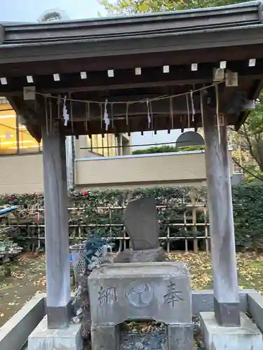 白山神社の手水舎