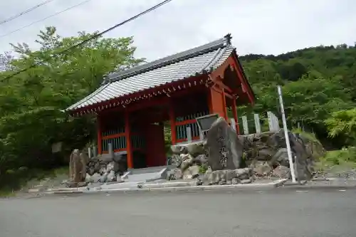 酒波寺の{uncategorized: "未分類", other: "その他", undefined: "問題あり", building: "その他建物", grave: "お墓", sacred_gate: "鳥居", guardian: "狛犬", statue: "像", buddha: "仏像", history: "歴史", nature: "自然", garden: "庭園", animal: "動物", pagoda: "塔", temizu: "手水舎", mountain_gate: "山門・神門", sanctuary: "本殿・本堂", subordinate: "末社・摂社", art: "芸術", scenery: "景色", jizo: "地蔵", ema: "絵馬", goshuin: "御朱印", omikuji: "おみくじ", items: "授与品その他", amulet: "お守り", goshuincho: "御朱印帳", eats: "食事", festival: "お祭り", votive_dance: "神楽", shichigosan: "七五三参", wedding: "結婚式", experience: "体験その他", initially: "初詣", around: "周辺", anti_infection: "感染症対策"}