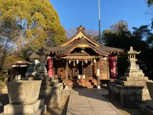 雄郡神社の本殿