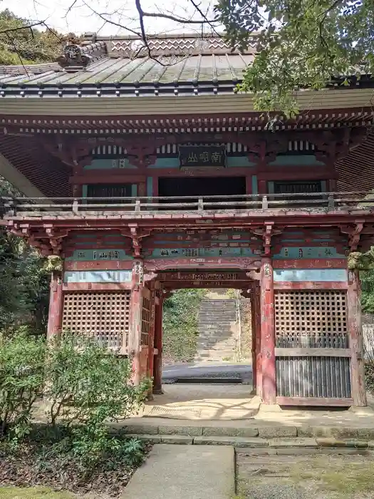 清滝寺の山門