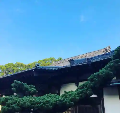 信行寺の庭園