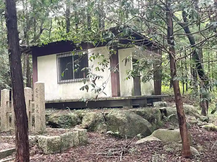 八風嶺鎮神社(三重県)