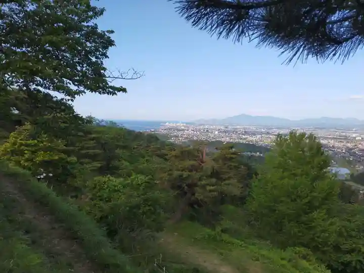 春日山神社の景色