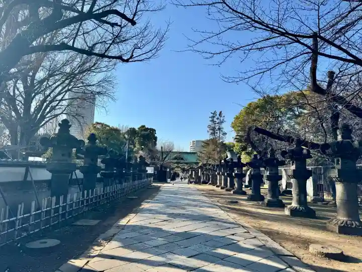 上野東照宮の{uncategorized: "未分類", other: "その他", undefined: "問題あり", building: "その他建物", grave: "お墓", sacred_gate: "鳥居", guardian: "狛犬", statue: "像", buddha: "仏像", history: "歴史", nature: "自然", garden: "庭園", animal: "動物", pagoda: "塔", temizu: "手水舎", mountain_gate: "山門・神門", sanctuary: "本殿・本堂", subordinate: "末社・摂社", art: "芸術", scenery: "景色", jizo: "地蔵", ema: "絵馬", goshuin: "御朱印", omikuji: "おみくじ", items: "授与品その他", amulet: "お守り", goshuincho: "御朱印帳", eats: "食事", festival: "お祭り", votive_dance: "神楽", shichigosan: "七五三参", wedding: "結婚式", experience: "体験その他", initially: "初詣", around: "周辺", anti_infection: "感染症対策"}