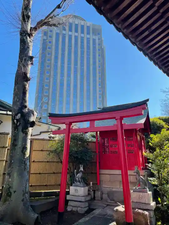 室泉寺の{uncategorized: "未分類", other: "その他", undefined: "問題あり", building: "その他建物", grave: "お墓", sacred_gate: "鳥居", guardian: "狛犬", statue: "像", buddha: "仏像", history: "歴史", nature: "自然", garden: "庭園", animal: "動物", pagoda: "塔", temizu: "手水舎", mountain_gate: "山門・神門", sanctuary: "本殿・本堂", subordinate: "末社・摂社", art: "芸術", scenery: "景色", jizo: "地蔵", ema: "絵馬", goshuin: "御朱印", omikuji: "おみくじ", items: "授与品その他", amulet: "お守り", goshuincho: "御朱印帳", eats: "食事", festival: "お祭り", votive_dance: "神楽", shichigosan: "七五三参", wedding: "結婚式", experience: "体験その他", initially: "初詣", around: "周辺", anti_infection: "感染症対策"}