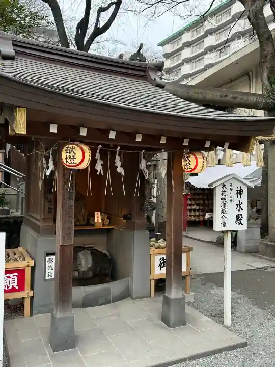子安神社の{uncategorized: "未分類", other: "その他", undefined: "問題あり", building: "その他建物", grave: "お墓", sacred_gate: "鳥居", guardian: "狛犬", statue: "像", buddha: "仏像", history: "歴史", nature: "自然", garden: "庭園", animal: "動物", pagoda: "塔", temizu: "手水舎", mountain_gate: "山門・神門", sanctuary: "本殿・本堂", subordinate: "末社・摂社", art: "芸術", scenery: "景色", jizo: "地蔵", ema: "絵馬", goshuin: "御朱印", omikuji: "おみくじ", items: "授与品その他", amulet: "お守り", goshuincho: "御朱印帳", eats: "食事", festival: "お祭り", votive_dance: "神楽", shichigosan: "七五三参", wedding: "結婚式", experience: "体験その他", initially: "初詣", around: "周辺", anti_infection: "感染症対策"}