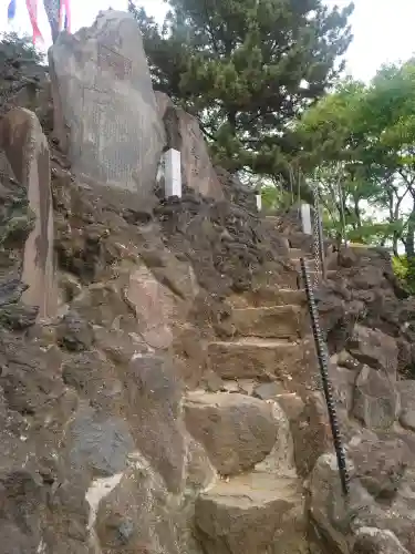 品川神社の{uncategorized: "未分類", other: "その他", undefined: "問題あり", building: "その他建物", grave: "お墓", sacred_gate: "鳥居", guardian: "狛犬", statue: "像", buddha: "仏像", history: "歴史", nature: "自然", garden: "庭園", animal: "動物", pagoda: "塔", temizu: "手水舎", mountain_gate: "山門・神門", sanctuary: "本殿・本堂", subordinate: "末社・摂社", art: "芸術", scenery: "景色", jizo: "地蔵", ema: "絵馬", goshuin: "御朱印", omikuji: "おみくじ", items: "授与品その他", amulet: "お守り", goshuincho: "御朱印帳", eats: "食事", festival: "お祭り", votive_dance: "神楽", shichigosan: "七五三参", wedding: "結婚式", experience: "体験その他", initially: "初詣", around: "周辺", anti_infection: "感染症対策"}