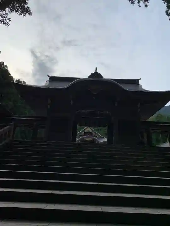 彌彦神社(新潟県)