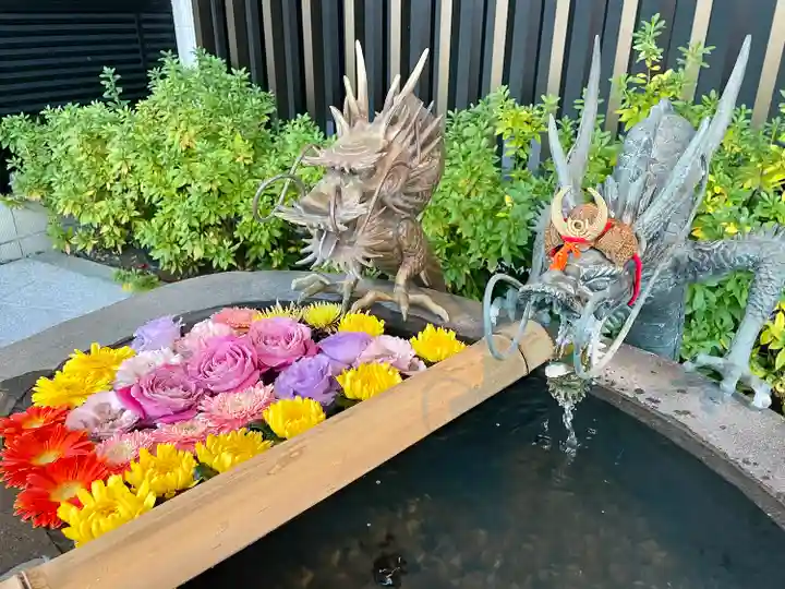 駒込妙義神社の手水舎