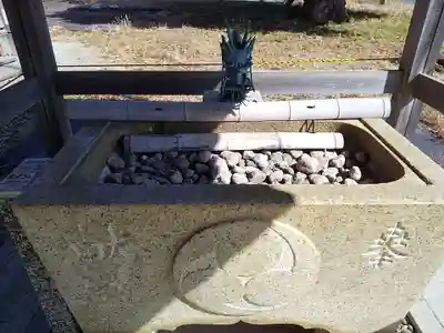 柄沢神社の手水舎