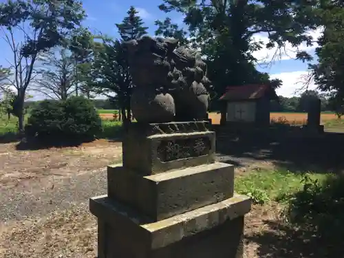 東裏神社の狛犬