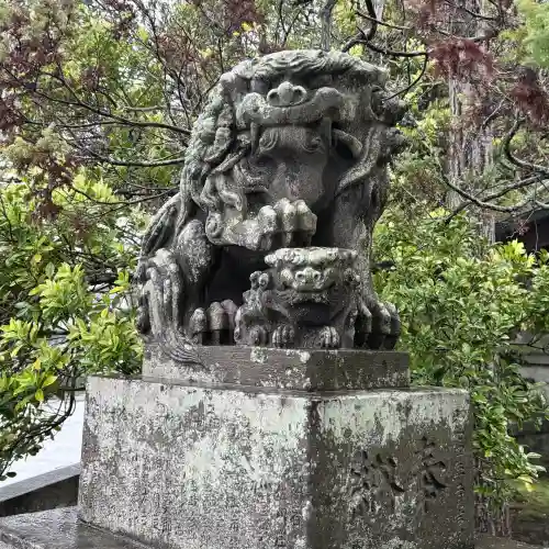 小名浜諏訪神社 ～海の鎮守様～の{uncategorized: "未分類", other: "その他", undefined: "問題あり", building: "その他建物", grave: "お墓", sacred_gate: "鳥居", guardian: "狛犬", statue: "像", buddha: "仏像", history: "歴史", nature: "自然", garden: "庭園", animal: "動物", pagoda: "塔", temizu: "手水舎", mountain_gate: "山門・神門", sanctuary: "本殿・本堂", subordinate: "末社・摂社", art: "芸術", scenery: "景色", jizo: "地蔵", ema: "絵馬", goshuin: "御朱印", omikuji: "おみくじ", items: "授与品その他", amulet: "お守り", goshuincho: "御朱印帳", eats: "食事", festival: "お祭り", votive_dance: "神楽", shichigosan: "七五三参", wedding: "結婚式", experience: "体験その他", initially: "初詣", around: "周辺", anti_infection: "感染症対策"}