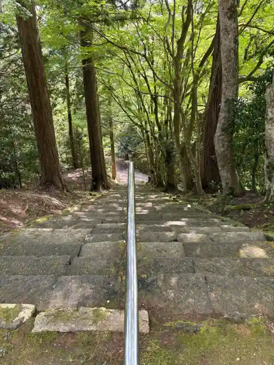 光明寺の{uncategorized: "未分類", other: "その他", undefined: "問題あり", building: "その他建物", grave: "お墓", sacred_gate: "鳥居", guardian: "狛犬", statue: "像", buddha: "仏像", history: "歴史", nature: "自然", garden: "庭園", animal: "動物", pagoda: "塔", temizu: "手水舎", mountain_gate: "山門・神門", sanctuary: "本殿・本堂", subordinate: "末社・摂社", art: "芸術", scenery: "景色", jizo: "地蔵", ema: "絵馬", goshuin: "御朱印", omikuji: "おみくじ", items: "授与品その他", amulet: "お守り", goshuincho: "御朱印帳", eats: "食事", festival: "お祭り", votive_dance: "神楽", shichigosan: "七五三参", wedding: "結婚式", experience: "体験その他", initially: "初詣", around: "周辺", anti_infection: "感染症対策"}