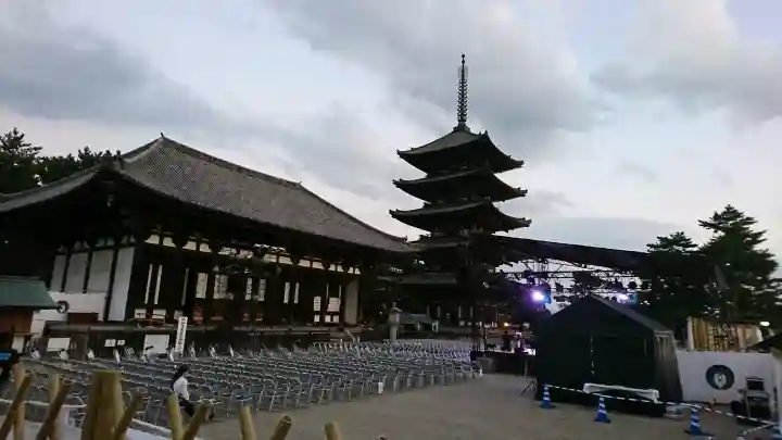 興福寺の{uncategorized: "未分類", other: "その他", undefined: "問題あり", building: "その他建物", grave: "お墓", sacred_gate: "鳥居", guardian: "狛犬", statue: "像", buddha: "仏像", history: "歴史", nature: "自然", garden: "庭園", animal: "動物", pagoda: "塔", temizu: "手水舎", mountain_gate: "山門・神門", sanctuary: "本殿・本堂", subordinate: "末社・摂社", art: "芸術", scenery: "景色", jizo: "地蔵", ema: "絵馬", goshuin: "御朱印", omikuji: "おみくじ", items: "授与品その他", amulet: "お守り", goshuincho: "御朱印帳", eats: "食事", festival: "お祭り", votive_dance: "神楽", shichigosan: "七五三参", wedding: "結婚式", experience: "体験その他", initially: "初詣", around: "周辺", anti_infection: "感染症対策"}