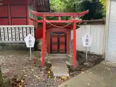 （芝生）浅間神社の末社