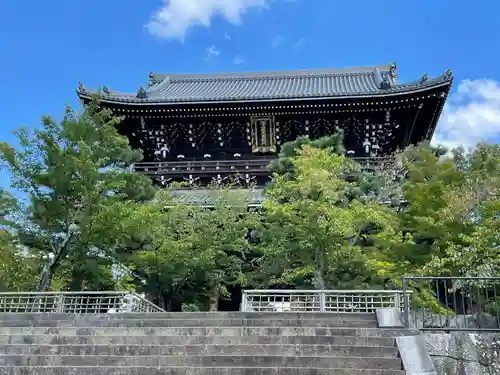 くろ谷 金戒光明寺の山門