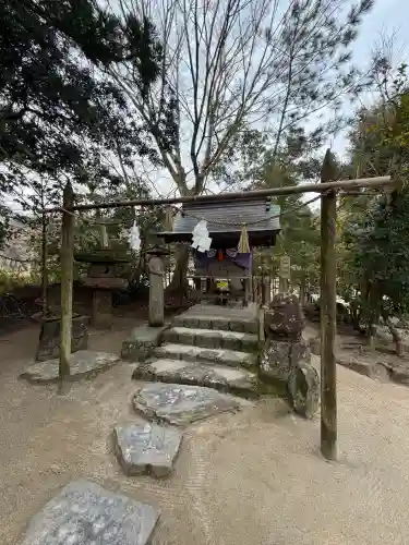 八重垣神社の{uncategorized: "未分類", other: "その他", undefined: "問題あり", building: "その他建物", grave: "お墓", sacred_gate: "鳥居", guardian: "狛犬", statue: "像", buddha: "仏像", history: "歴史", nature: "自然", garden: "庭園", animal: "動物", pagoda: "塔", temizu: "手水舎", mountain_gate: "山門・神門", sanctuary: "本殿・本堂", subordinate: "末社・摂社", art: "芸術", scenery: "景色", jizo: "地蔵", ema: "絵馬", goshuin: "御朱印", omikuji: "おみくじ", items: "授与品その他", amulet: "お守り", goshuincho: "御朱印帳", eats: "食事", festival: "お祭り", votive_dance: "神楽", shichigosan: "七五三参", wedding: "結婚式", experience: "体験その他", initially: "初詣", around: "周辺", anti_infection: "感染症対策"}