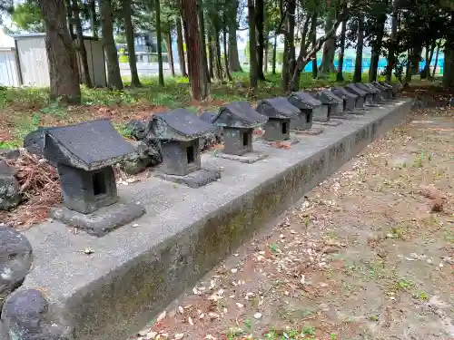 火雷神社の末社