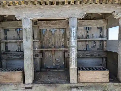 雄山神社峰本社の本殿・本堂