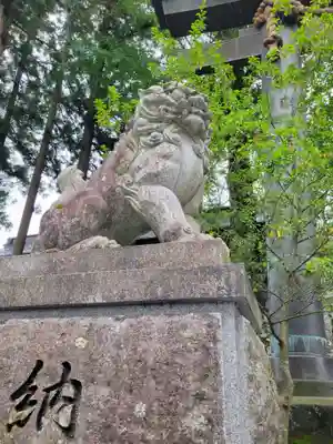 諏訪大社上社前宮の狛犬